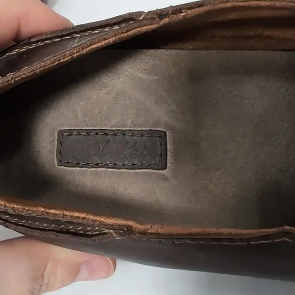 OluKai Dark Brown Leather Slip-On Loafers Size 8 Contract Stitching Drop Back - Picture 9 of 11